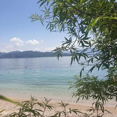 Alexandros Seaside Hotel