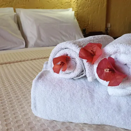 Alexandros Seaside Hotel